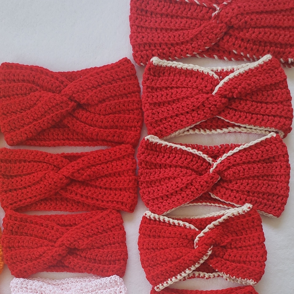 Earwarmer headband s size s,m, and I.baby sizes too03 months 6 months one year.